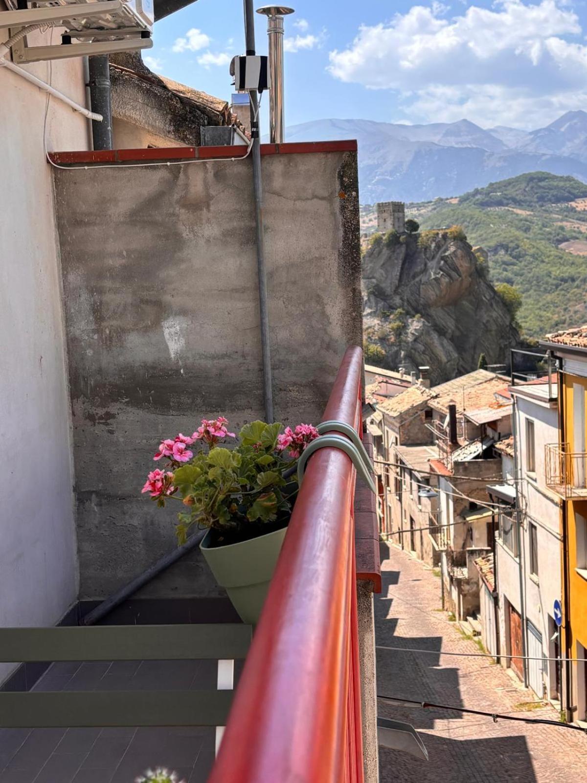 La Ginestra Apartment Roccascalegna Ngoại thất bức ảnh